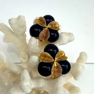 Oscar de la Renta earrings